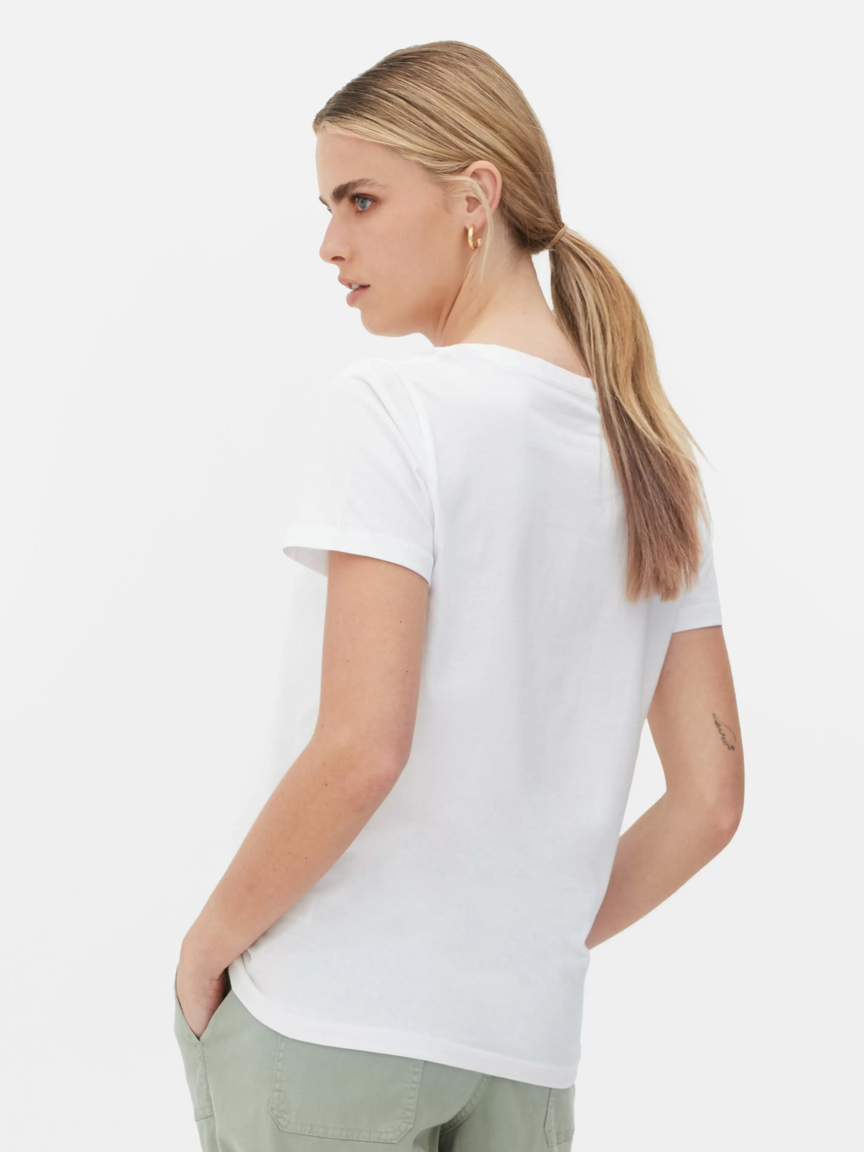 Mujer Primark Tops Y Camisetas | Camiseta De Manga Corta Con Cuello De Pico