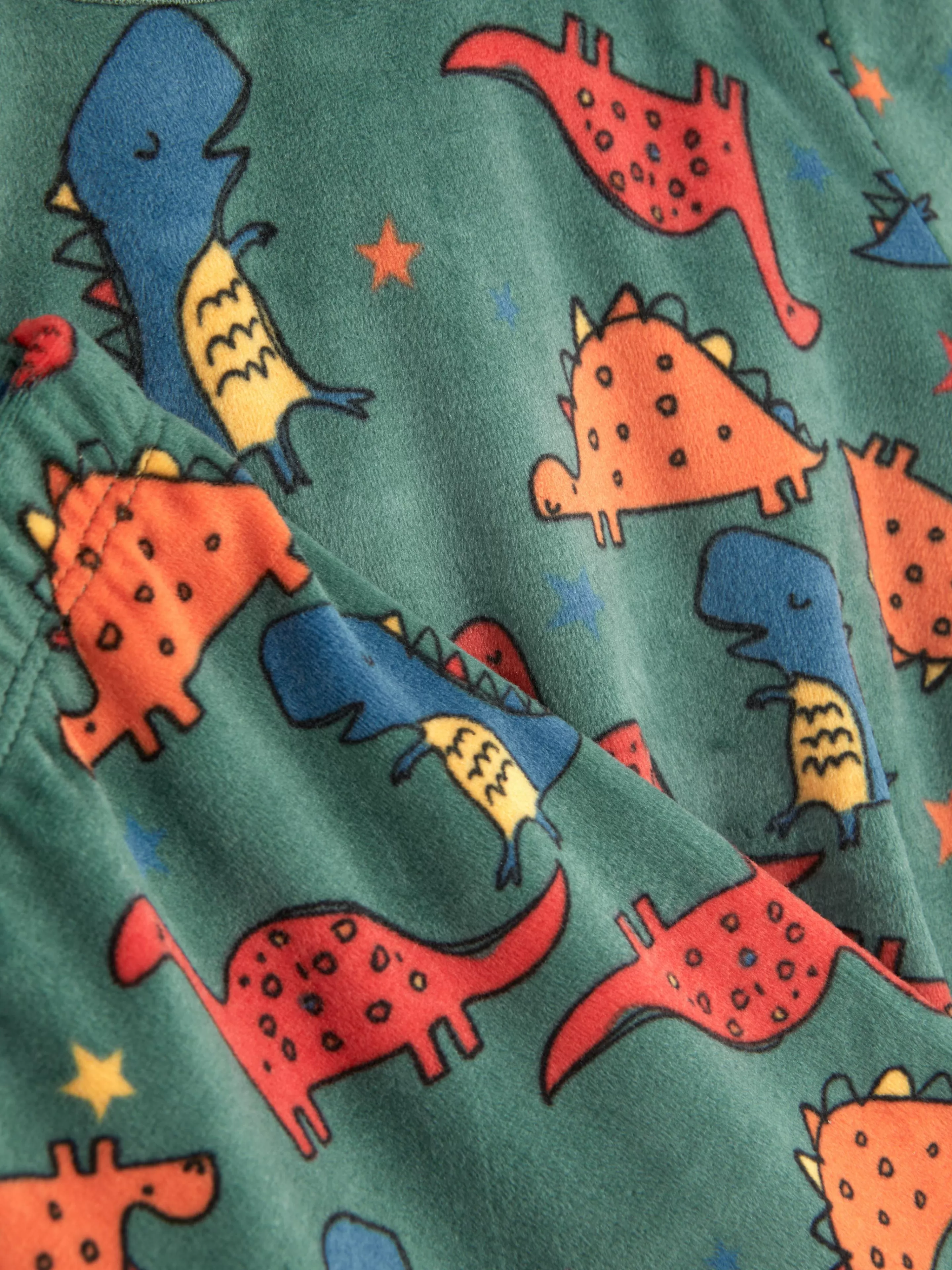 pijama_de_velvetn_con_estampado_grfico_5-1.webp Primark Pijamas Y Ropa Para Dormir | Pijama De Velvetón Con Estampado Gráfico