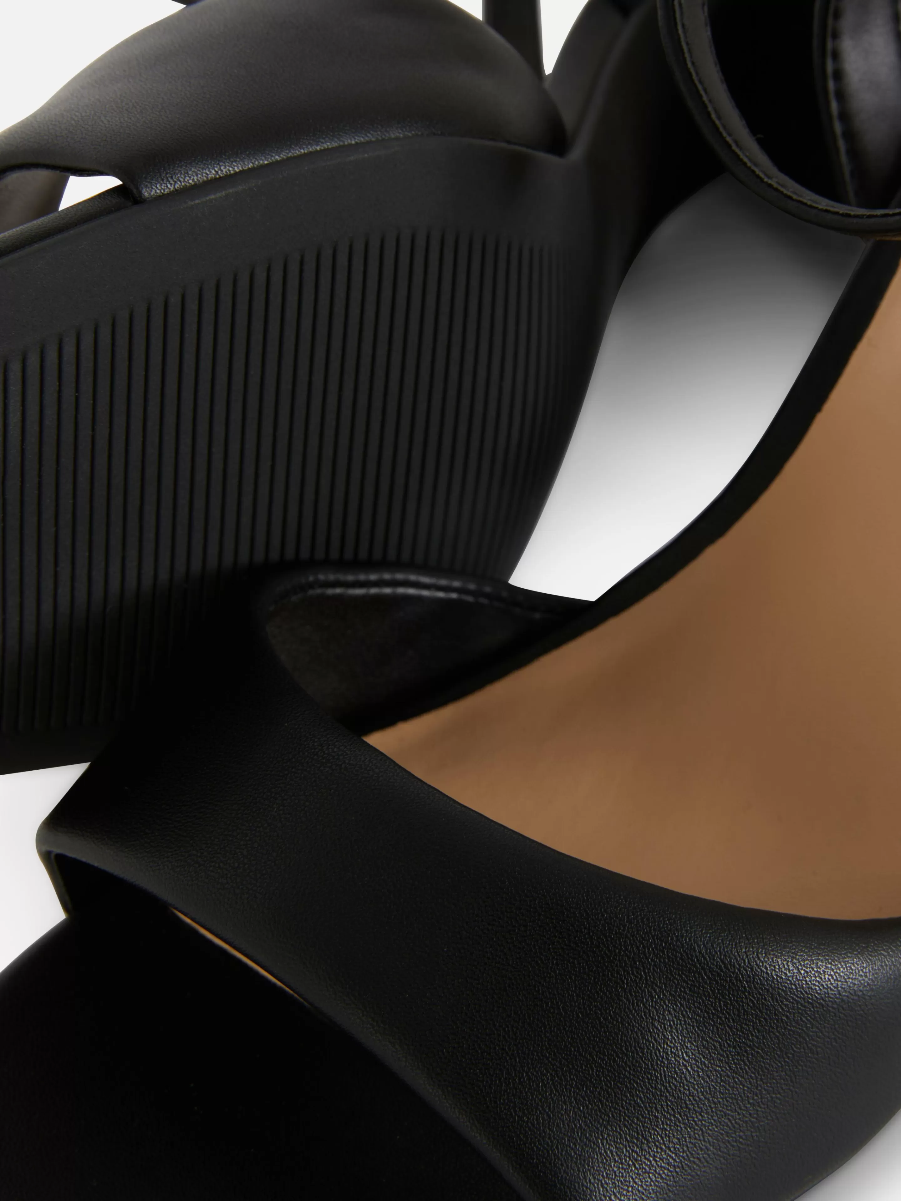 sandalias_de_tacn_de_rafia_de_horma_ancha_5.webp Mujer Primark Tacones | Sandalias De Tacón De Rafia De Horma Ancha