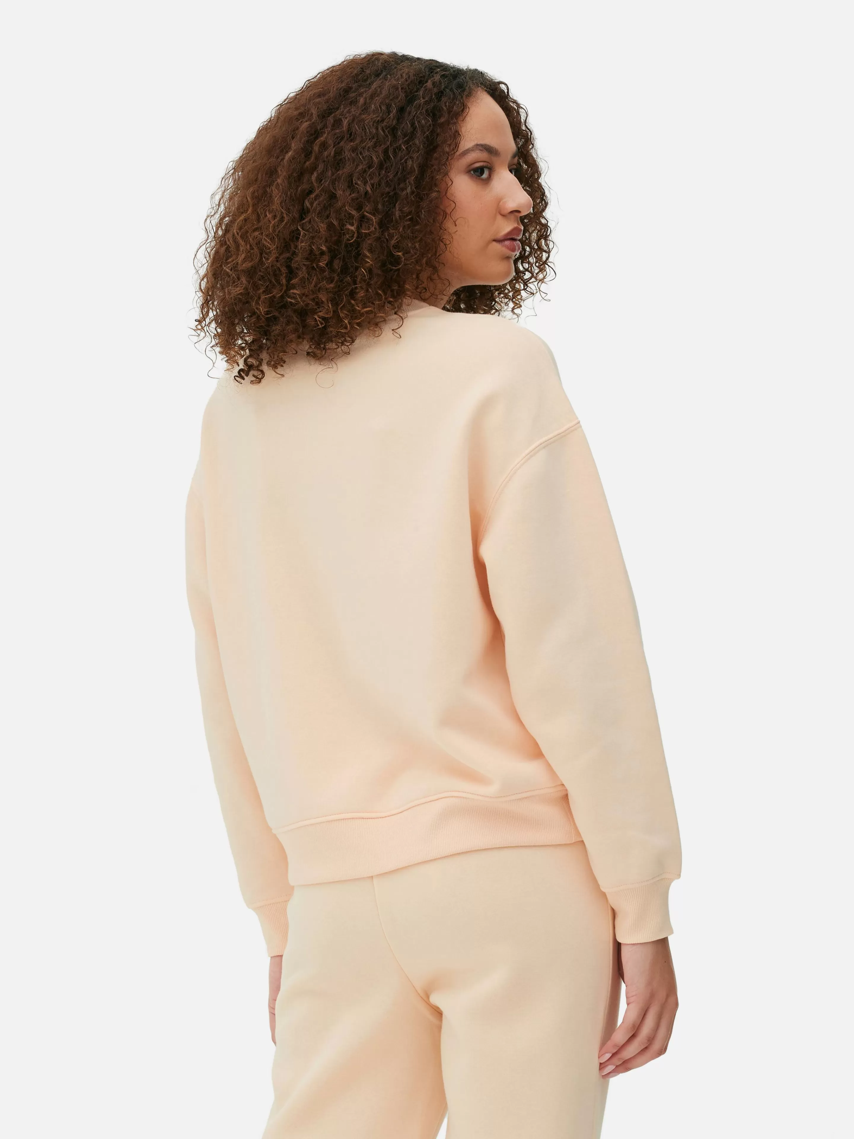 sudadera_bsica_de_cuello_redondo_4.webp Mujer Primark Sudaderas Con Y Sin Capucha | Sudadera Básica De Cuello Redondo