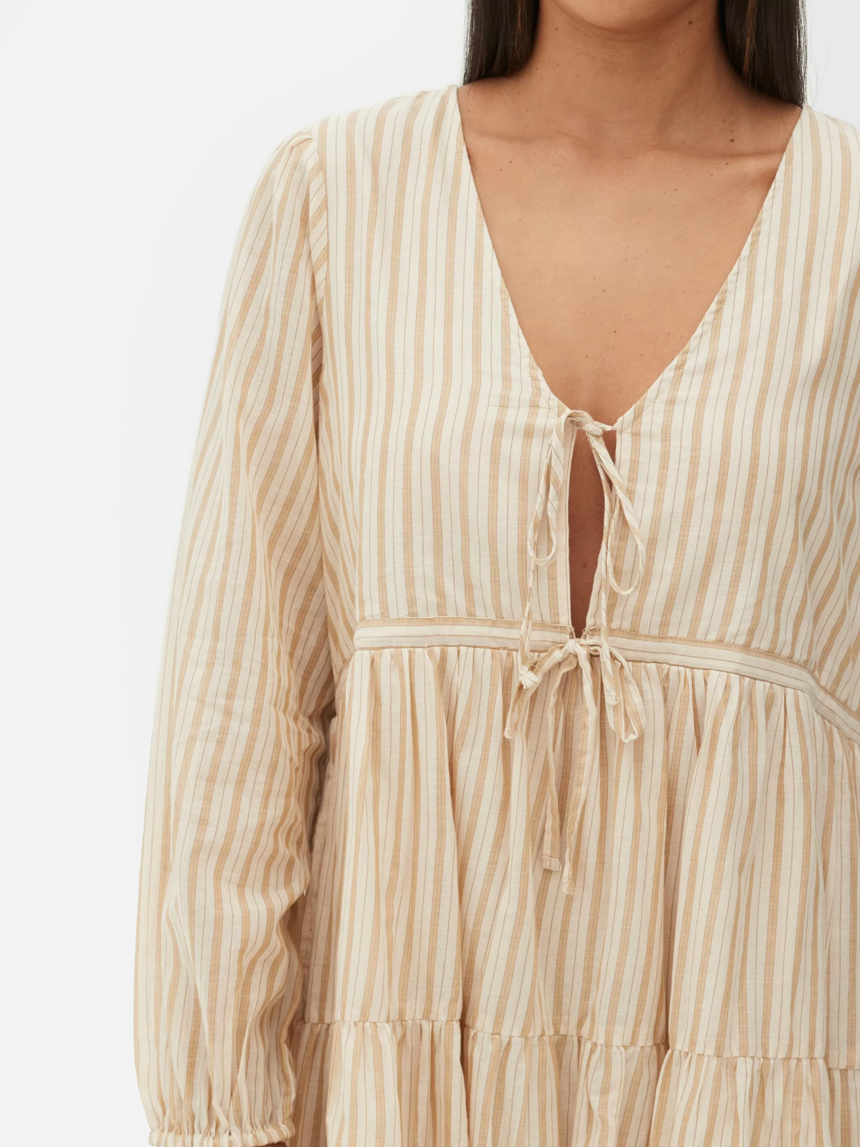 Mujer Primark Vestidos | Vestido Corto Con Vuelo Y Lazada Delantera