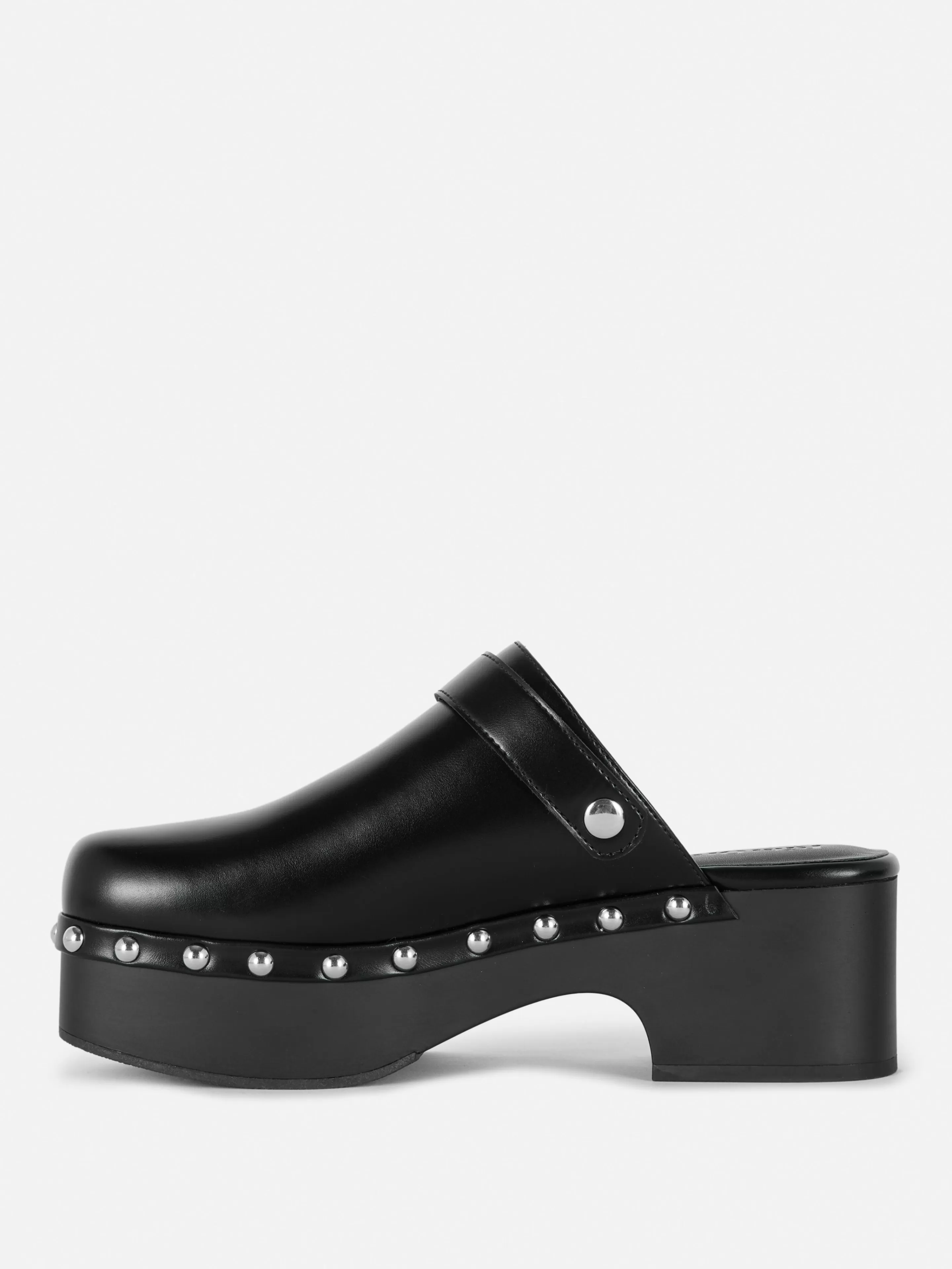 zuecos_gruesos_de_tacn_con_tachuelas_de_rita_ora_4.webp Mujer Primark Tacones | Zuecos Gruesos De Tacón Con Tachuelas De Rita Ora